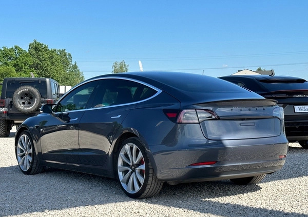 Tesla Model 3 cena 130000 przebieg: 70482, rok produkcji 2019 z Barczewo małe 172